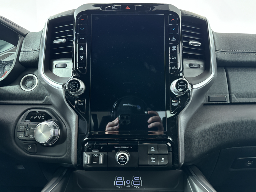 2025 Ram 1500 Laramie photo 28
