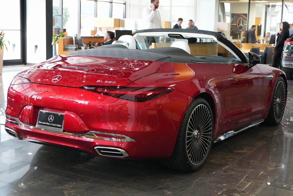 2026 Mercedes Benz SL photo 4