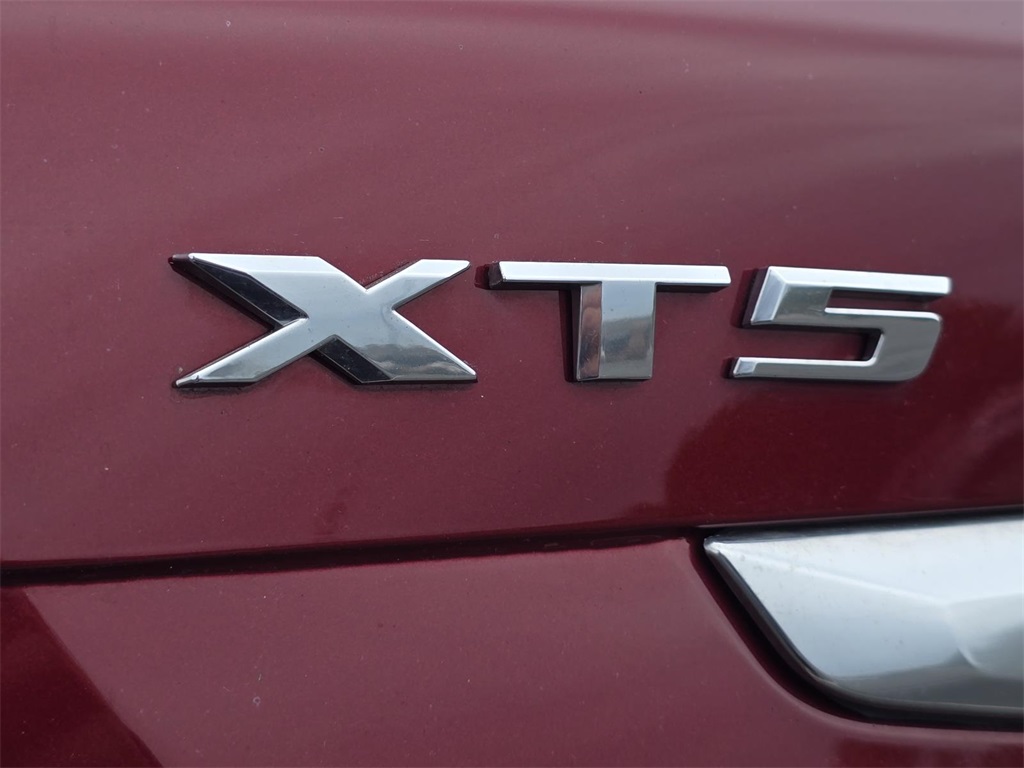 2017 Cadillac XT5 Luxury photo 11