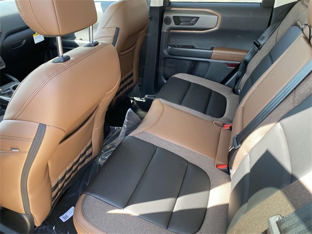 2025 Ford Bronco Sport Outer Banks photo 9