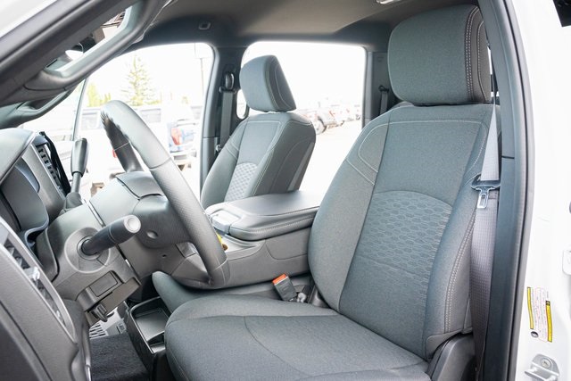 2025 Ram 2500 Tradesman photo 12