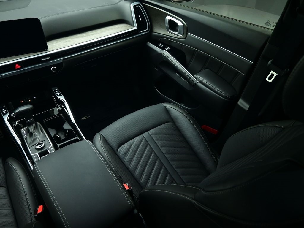 2025 Kia Sorento X-Pro SX Prestige photo 12