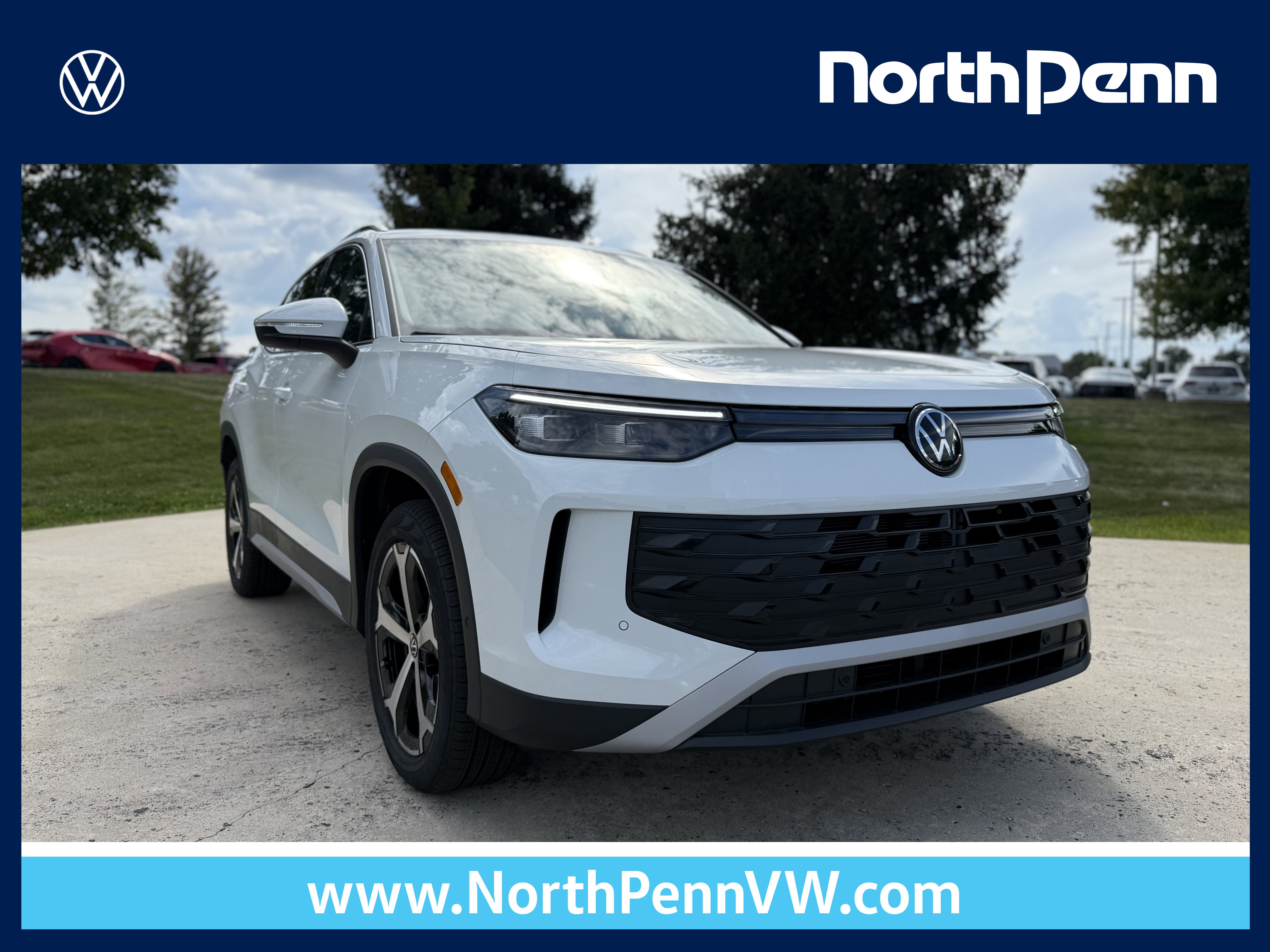 2025 Volkswagen Tiguan SE's photo