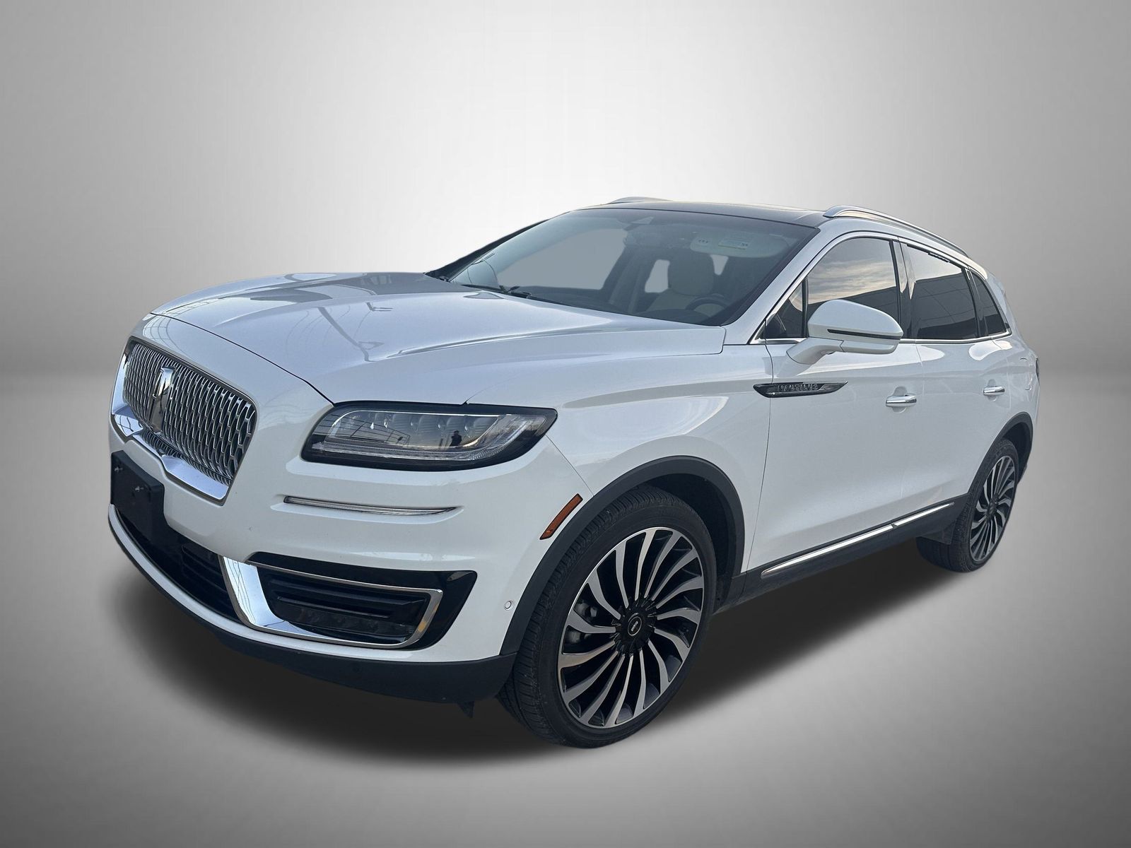 2020 Lincoln Nautilus Black Label's photo
