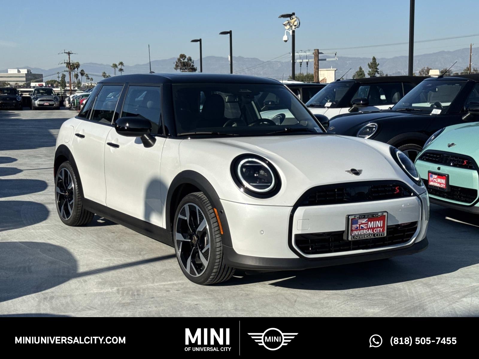 2026 MINI Hardtop 4 Door S's photo