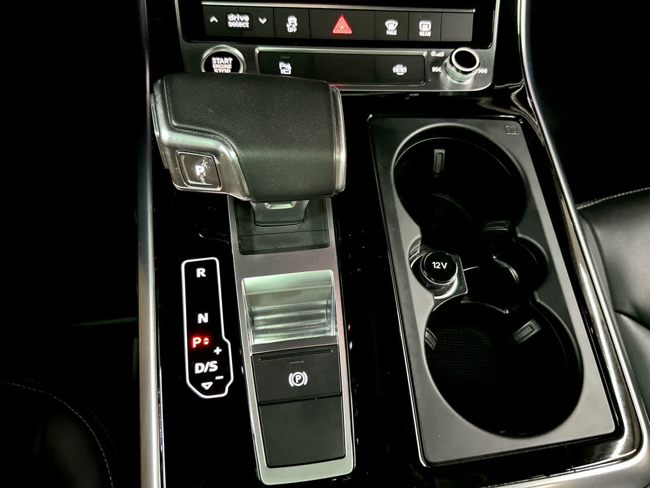 2022 Audi Q8 Premium photo 29