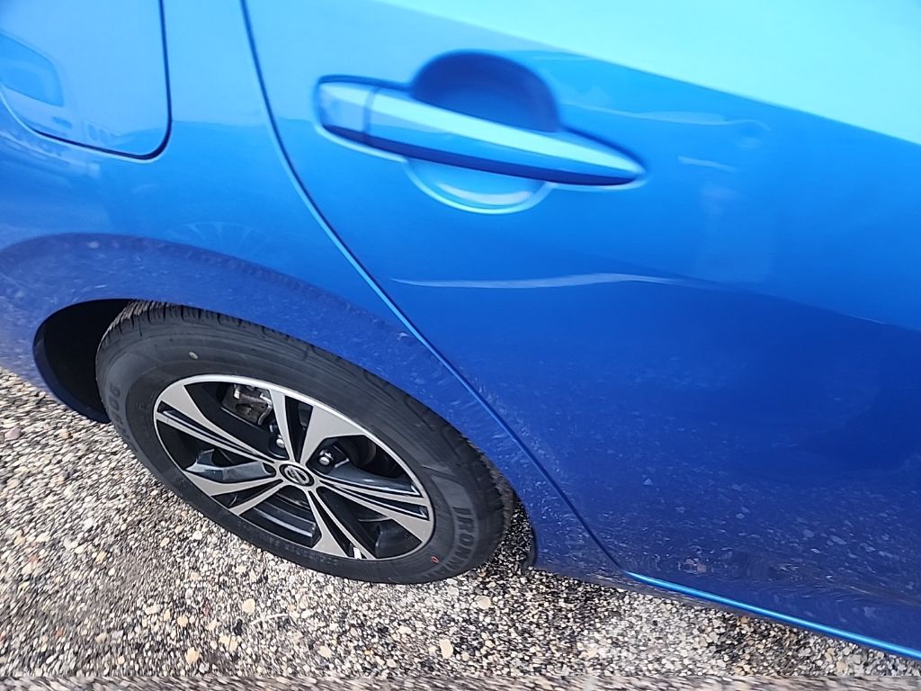 2022 Nissan Sentra SV photo 3