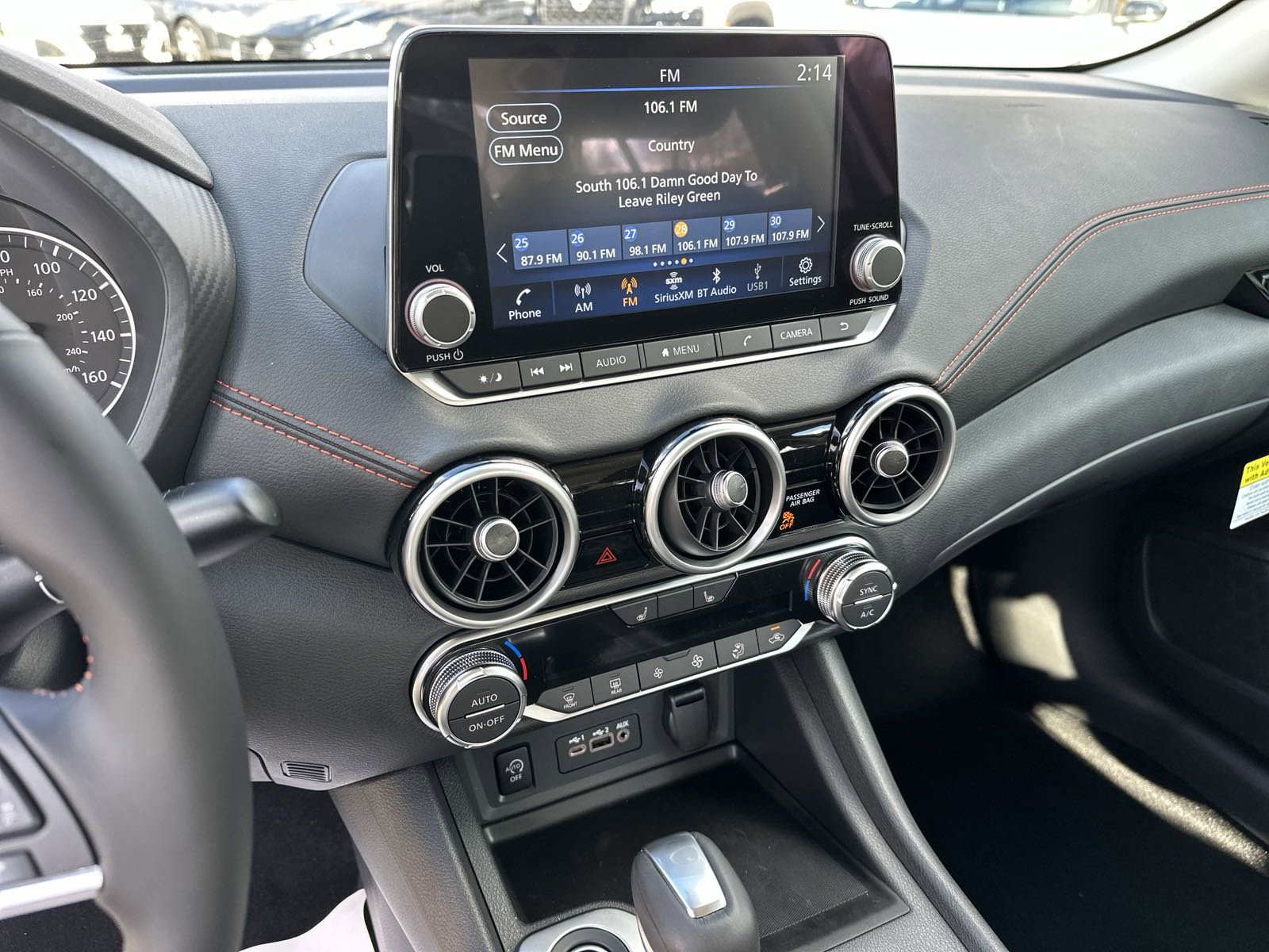 2025 Nissan Sentra SR photo 27