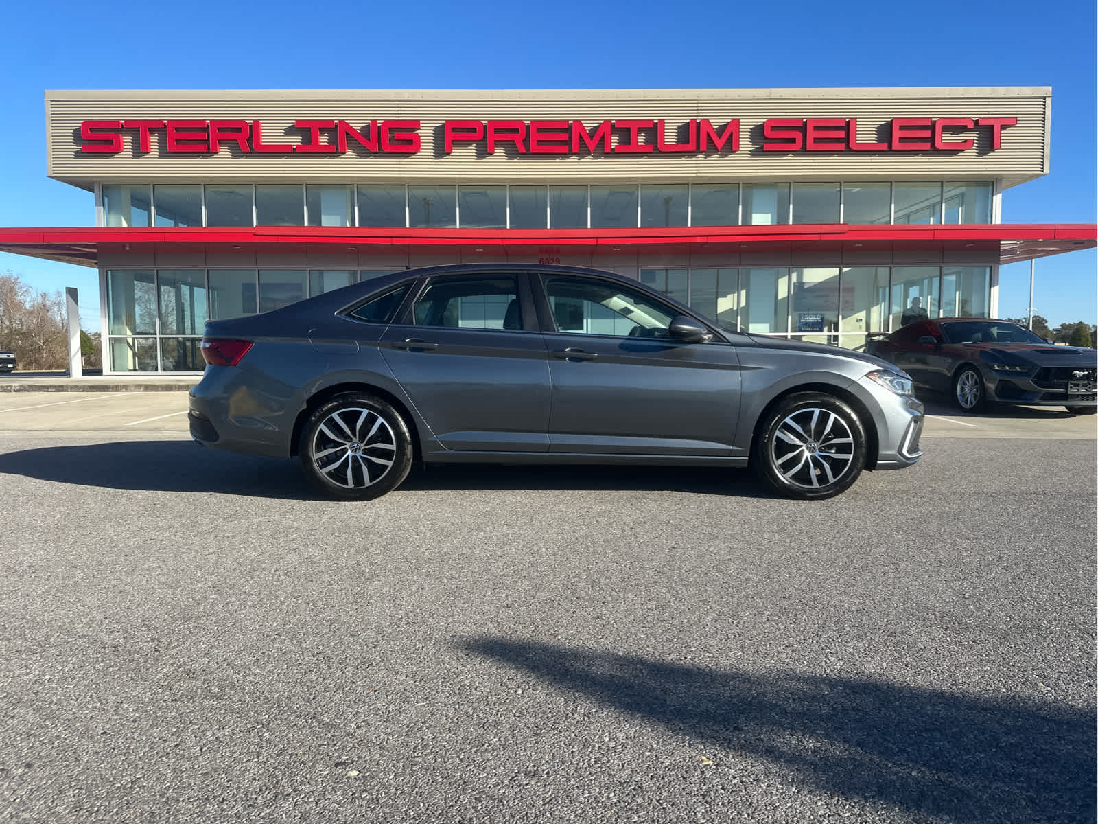 2025 Volkswagen Jetta SE's photo