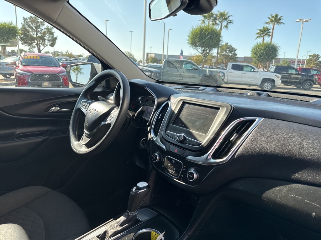 2020 Chevrolet Equinox LT photo 22