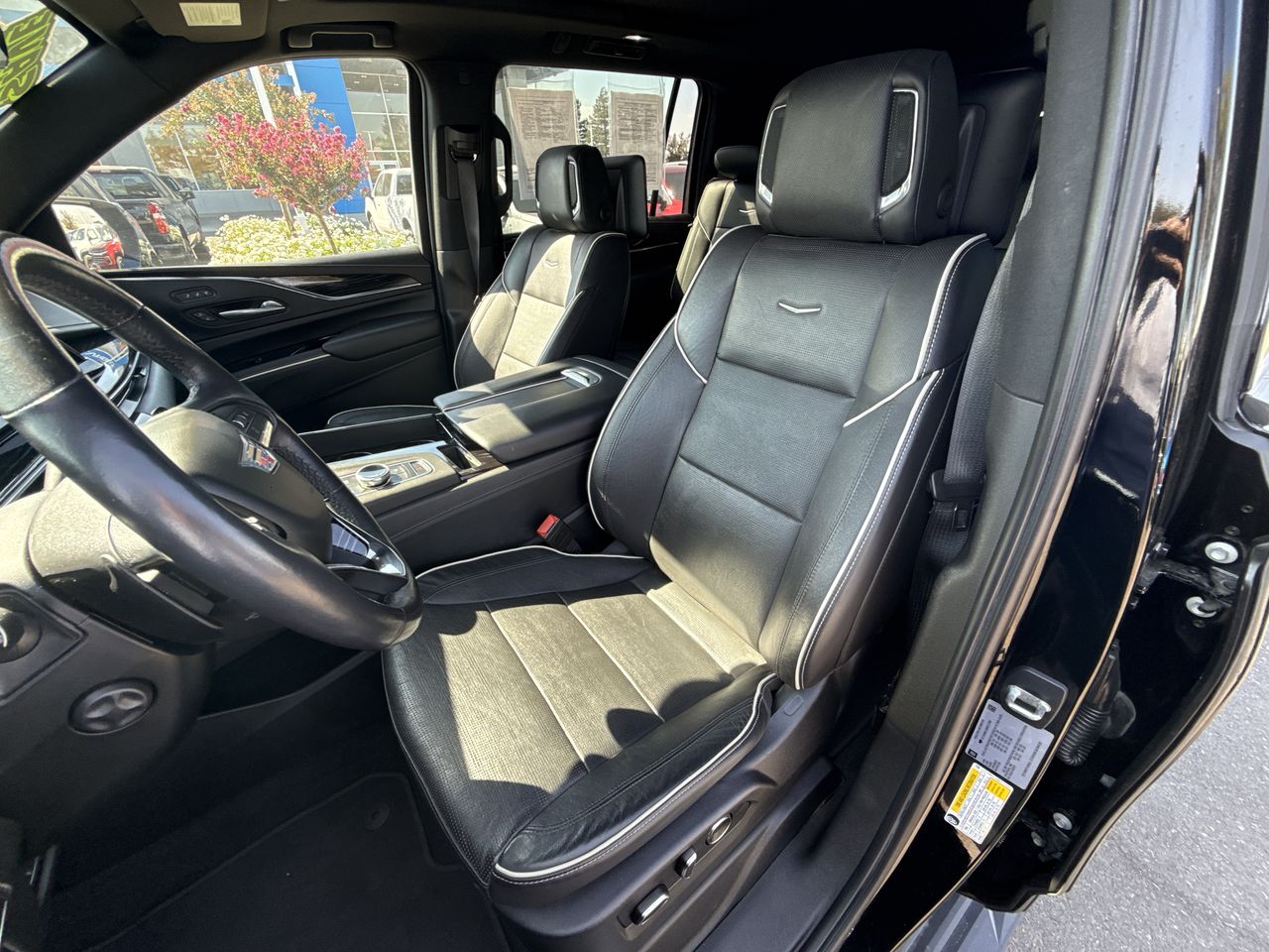 2021 Cadillac Escalade ESV Sport photo 8