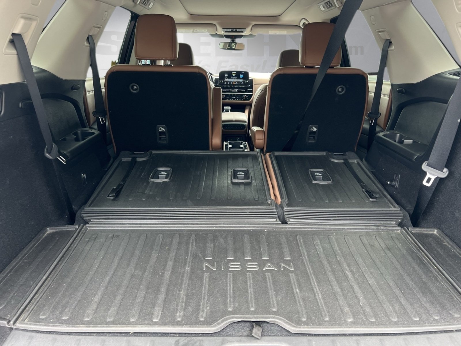 2022 Nissan Pathfinder Platinum photo 22