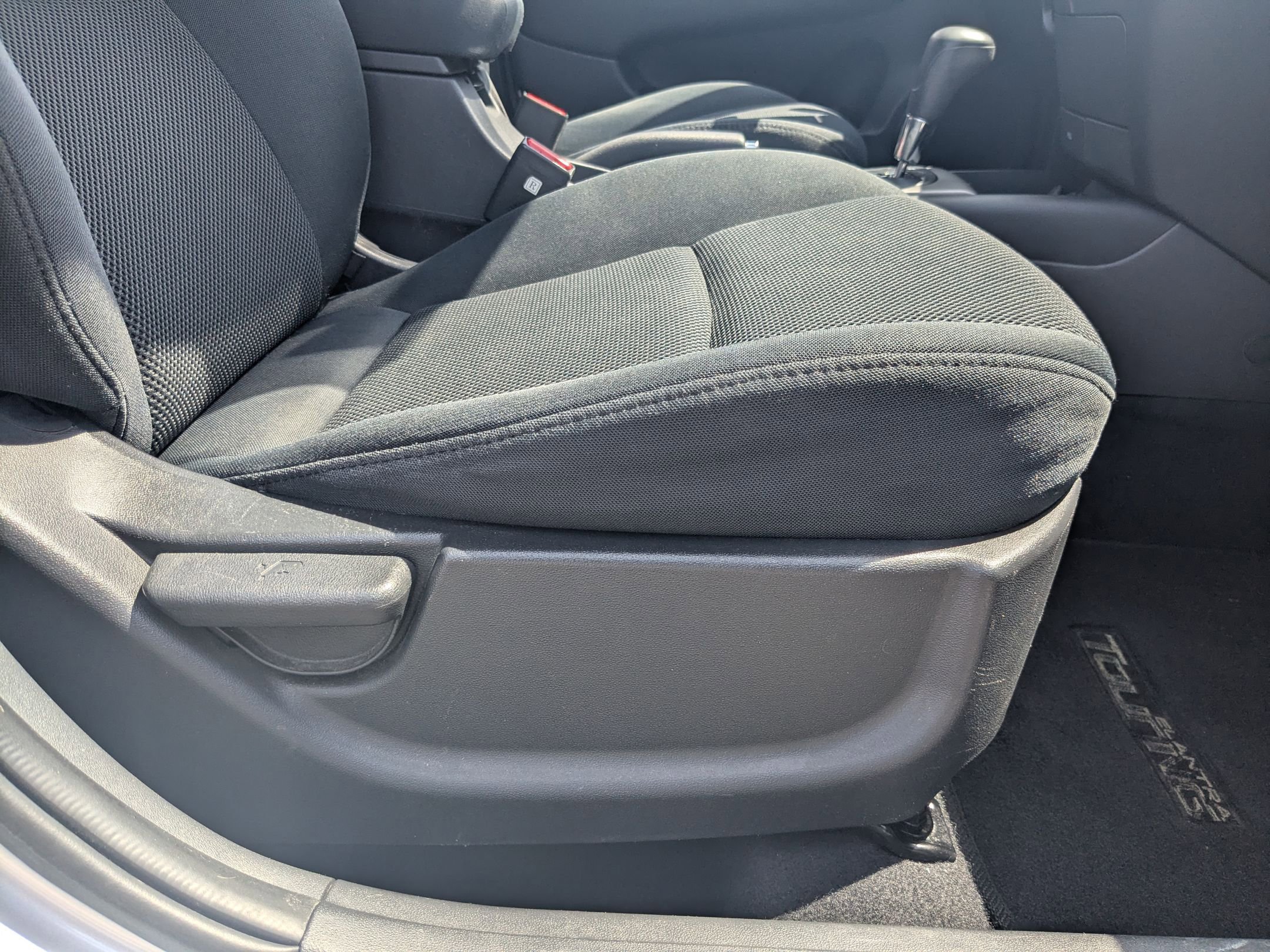 2010 Hyundai Elantra Touring GLS photo 23