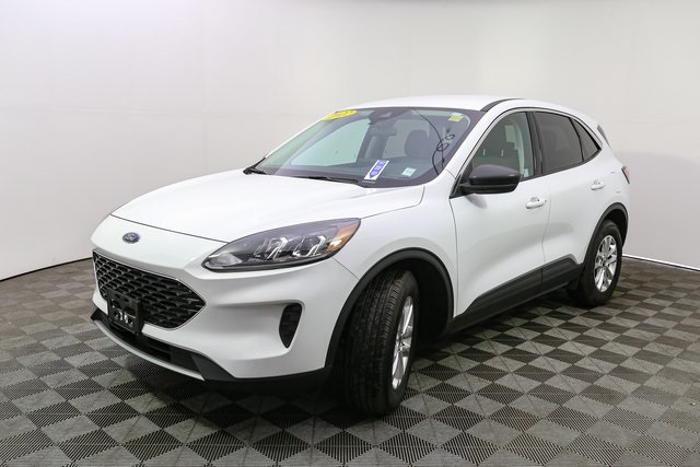 2022 Ford Escape SE photo 3