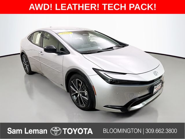 2025 Toyota Prius XLE's photo