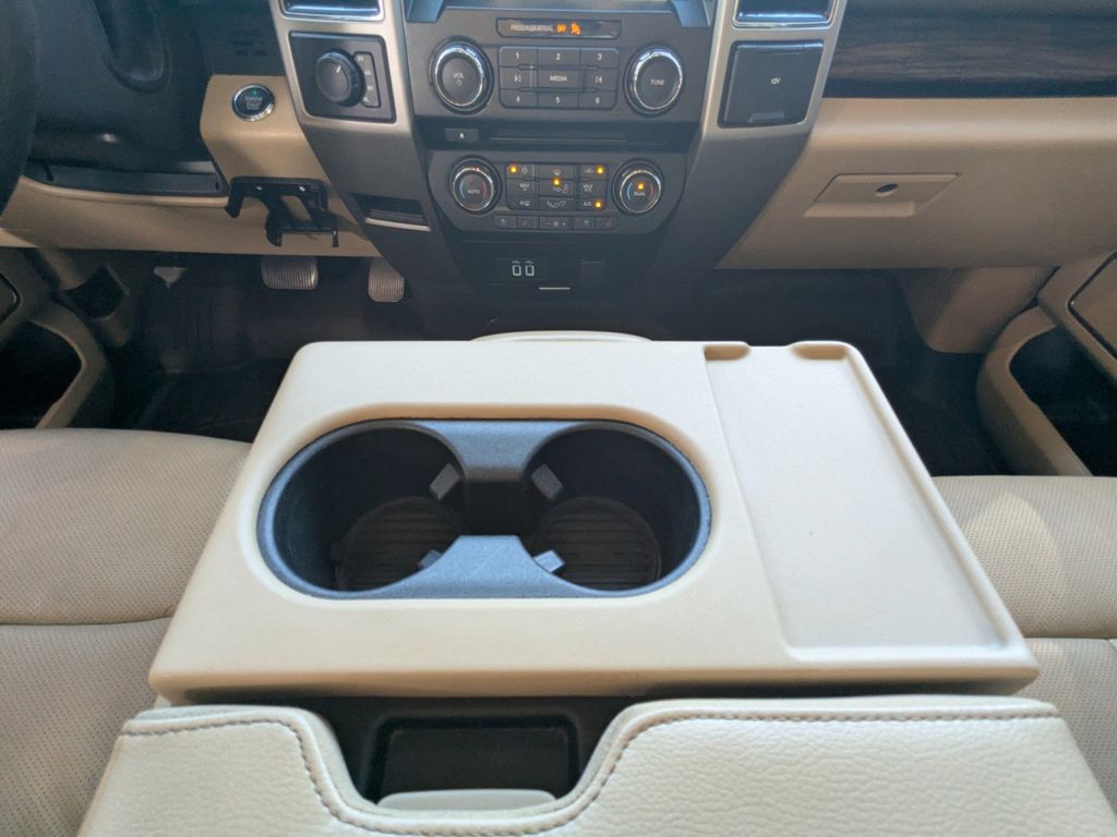2018 Ford F-150 Lariat photo 21