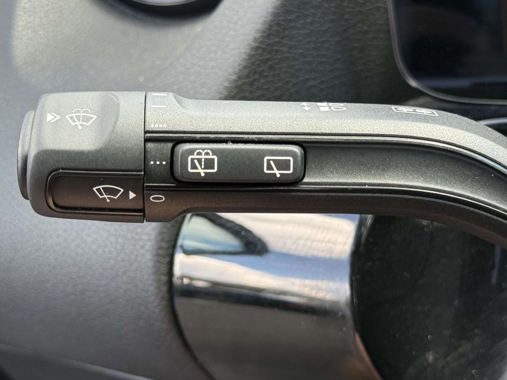 2025 Mercedes Benz GLA 250 4MATIC photo 40