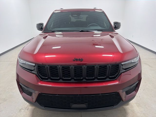 Used 2023 Jeep Grand Cherokee Altitude with VIN 1C4RJHAG4PC543598 for sale in Pine River, Minnesota