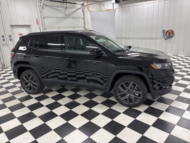 2026 Jeep Compass Limited photo 2