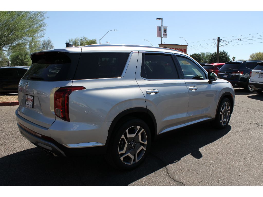 2025 Hyundai Palisade Limited photo 6