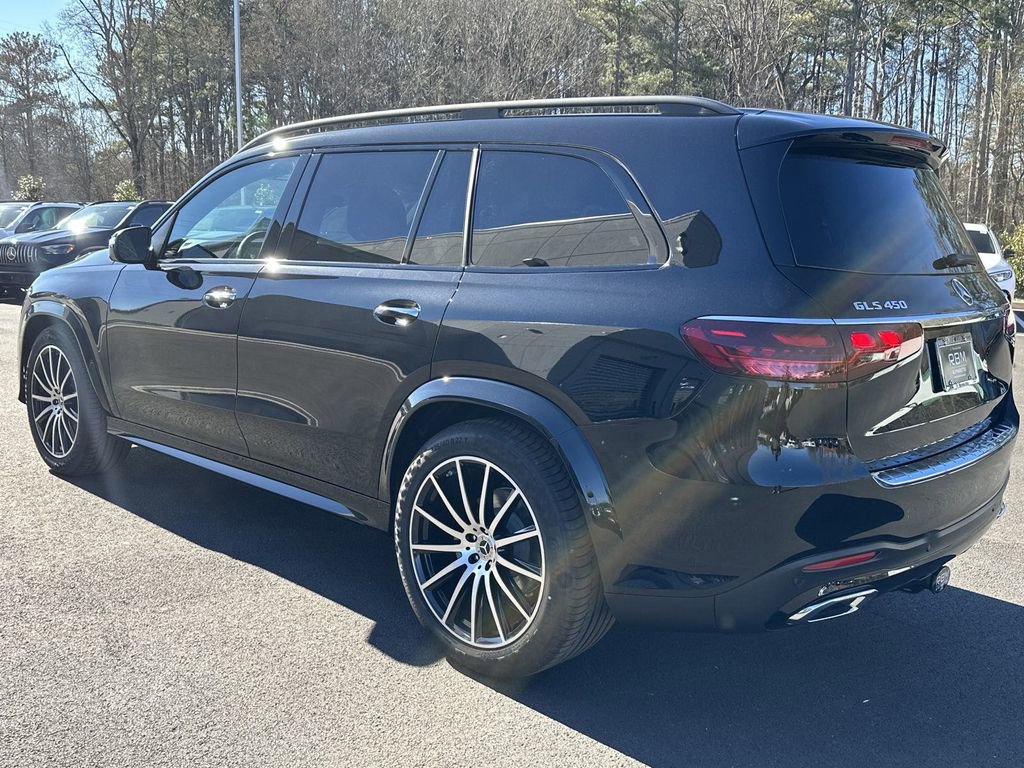 2025 Mercedes Benz GLS 450 4MATIC photo 3