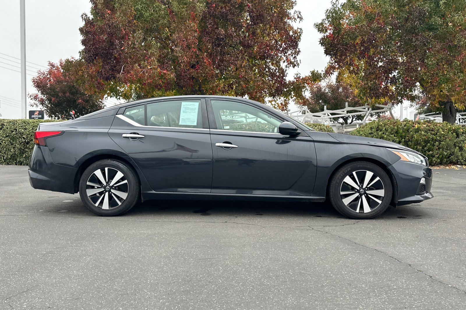 2022 Nissan Altima 2.5 SV photo 2