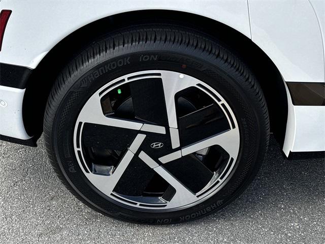 2026 Hyundai Ioniq photo 13
