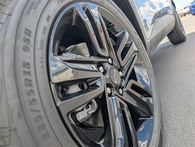 2025 Chevrolet Trax LT photo 24