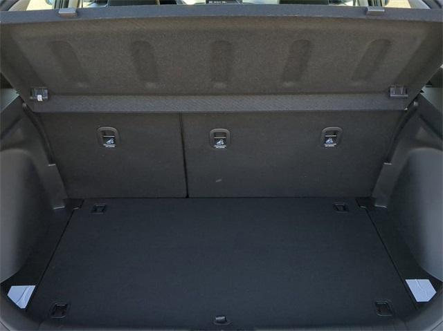 2025 Hyundai Venue SE photo 12