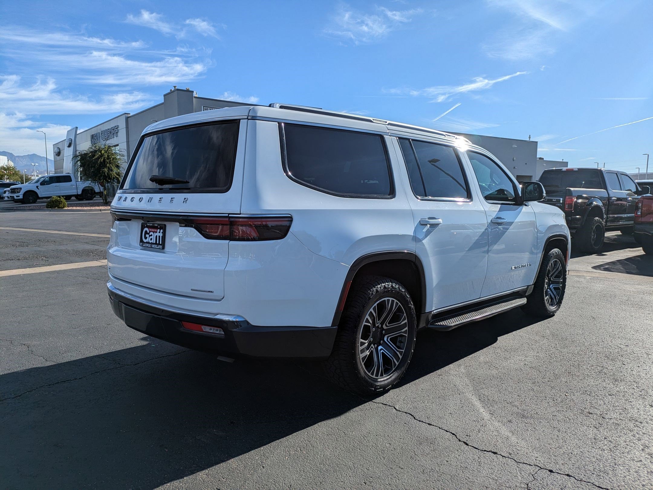 2022 Jeep Wagoneer Series III photo 3