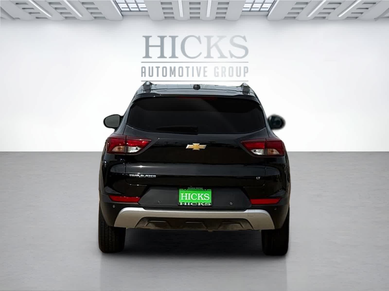 2022 Chevrolet Trailblazer LT photo 2