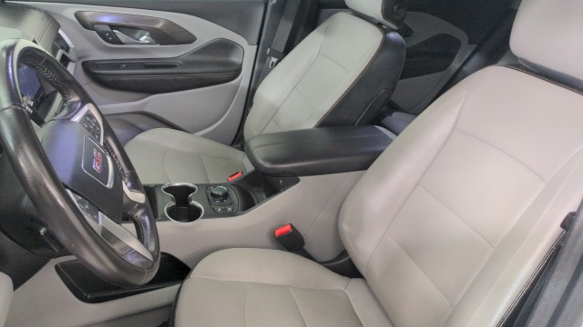 Used 2020  GMC SLT image 16