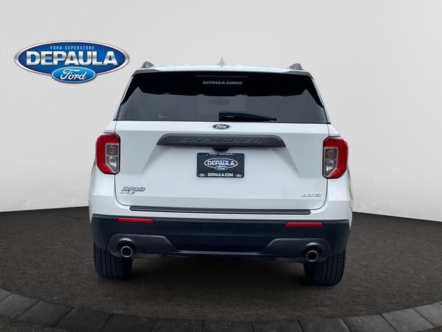 2022 Ford Explorer XLT photo 3