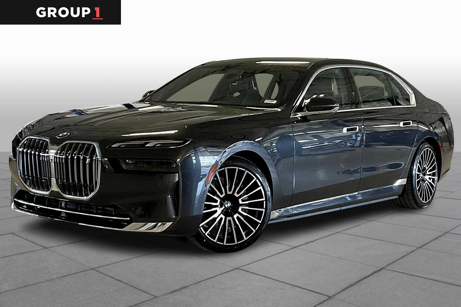 2025 BMW i7 50's photo