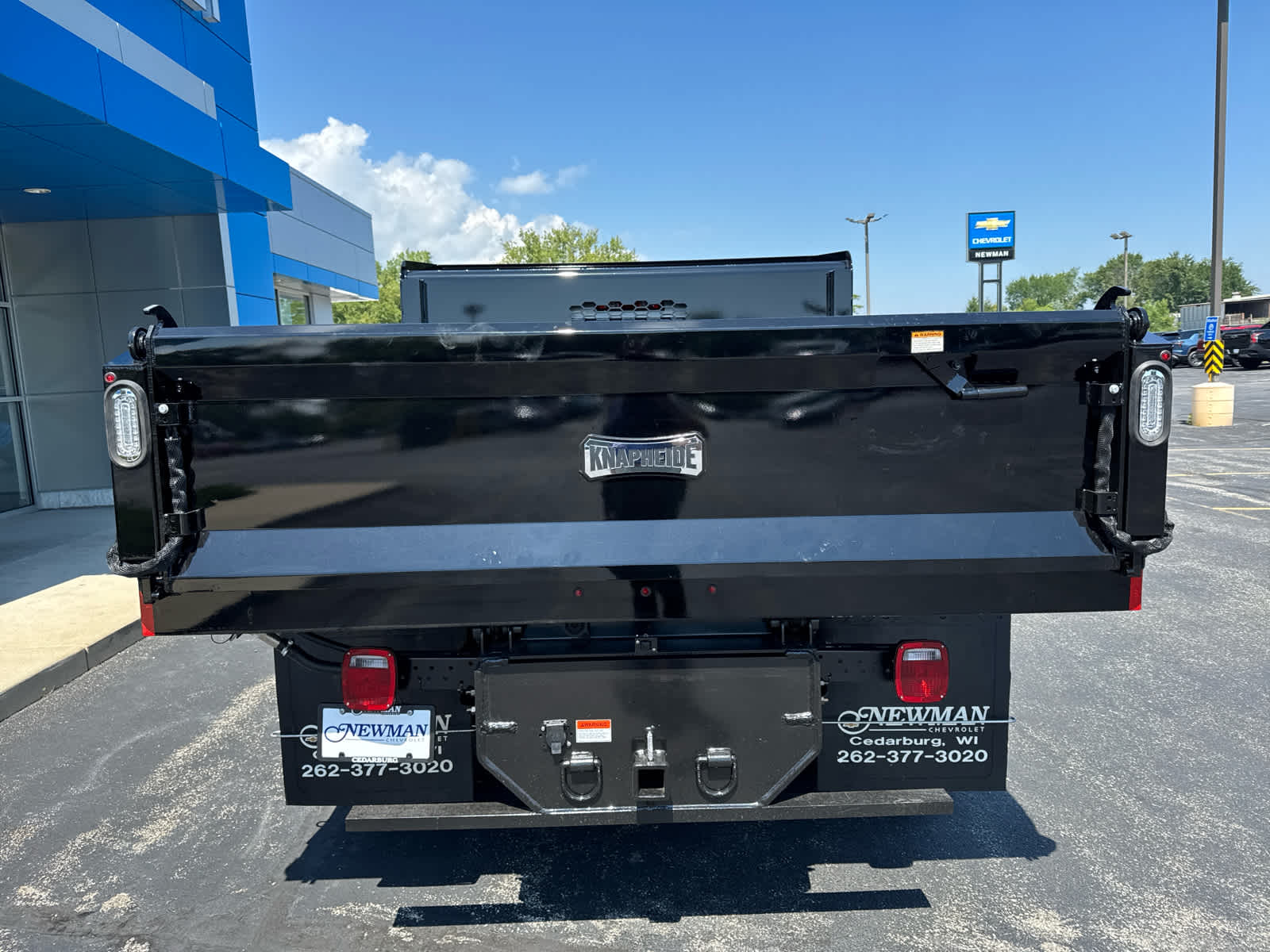 2025 Chevrolet Silverado 3500HD Work Truck photo 2
