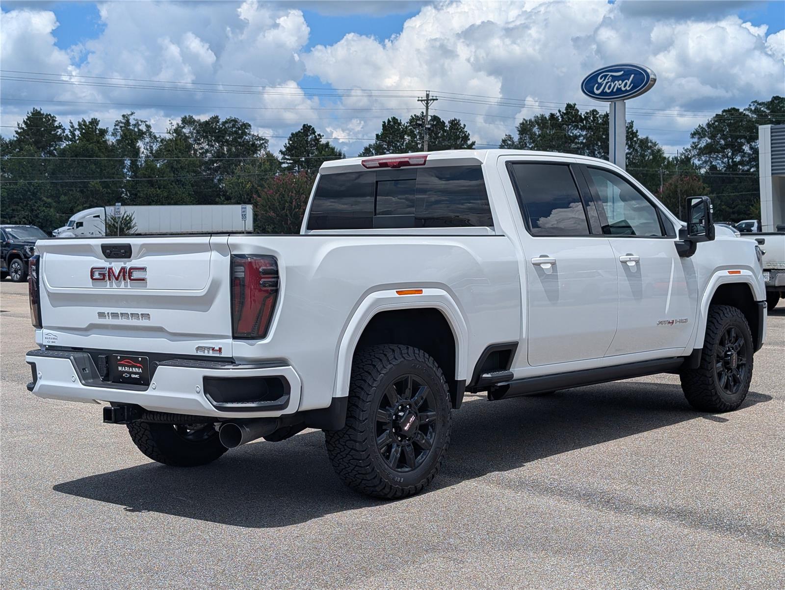 2025 Gmc Sierra 2500 HD AT4 photo 8