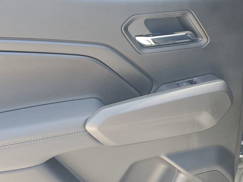 2025 Chevrolet Colorado Work Truck LT photo 39