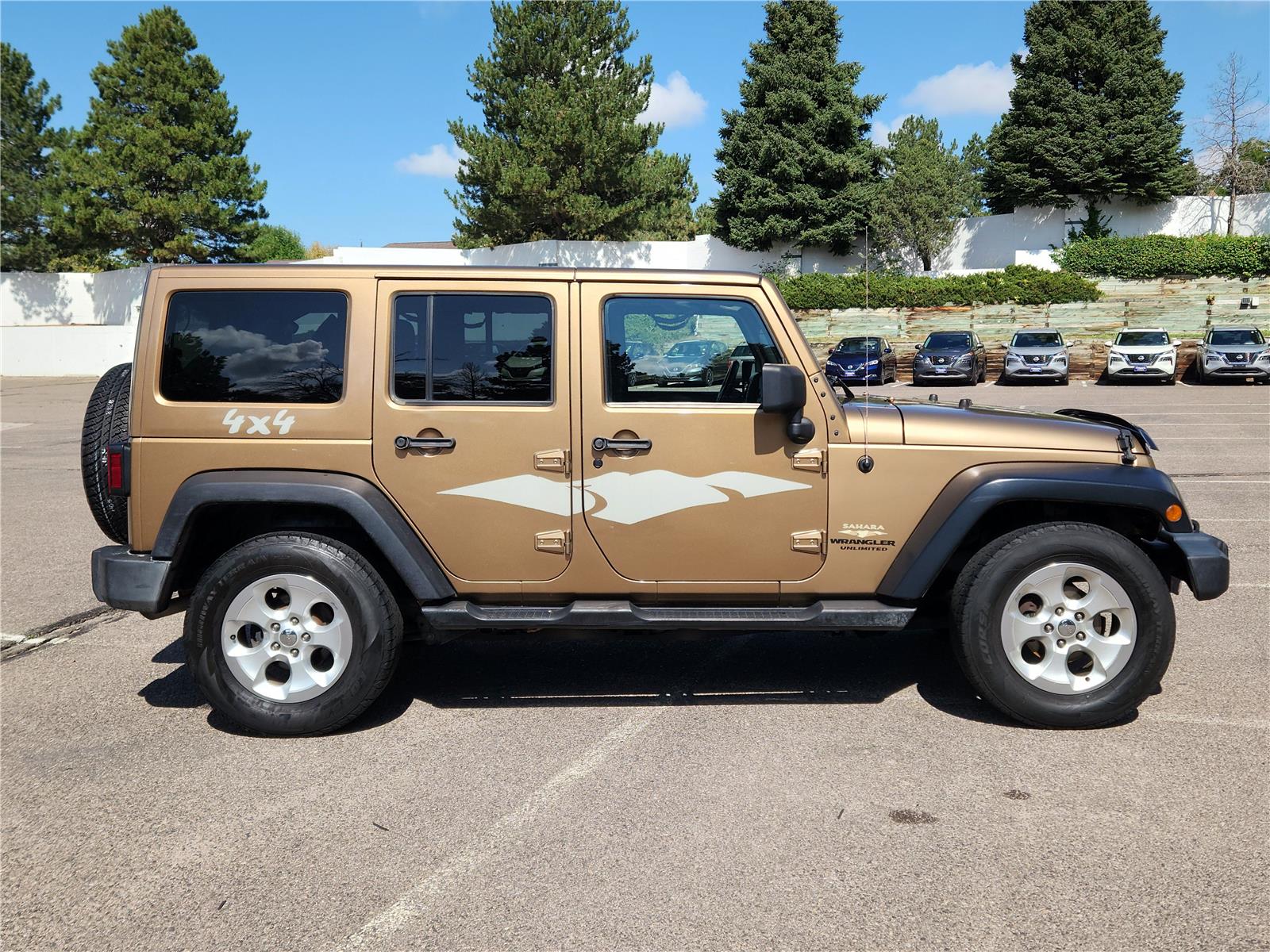 2015 Jeep Wrangler Sahara photo 2