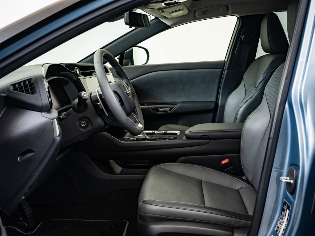2023 Lexus RZ 450e Premium photo 20