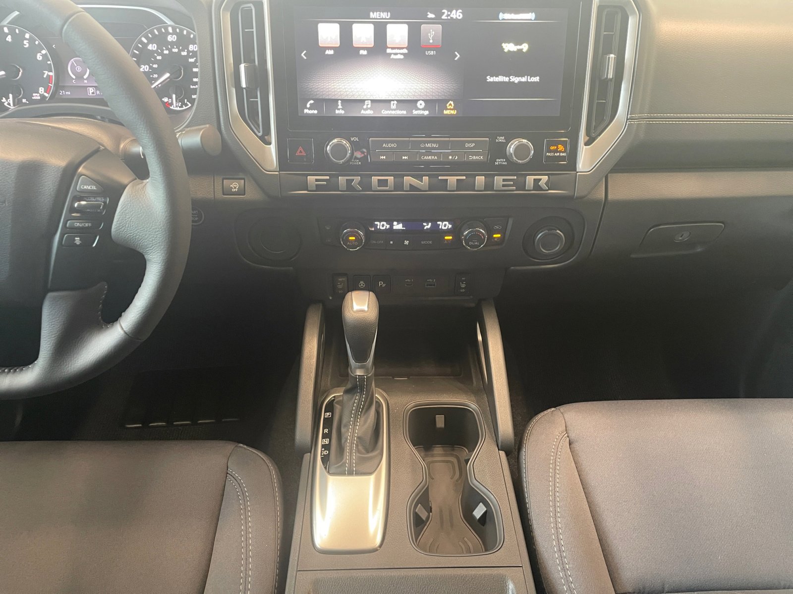 2025 Nissan Frontier SV photo 18