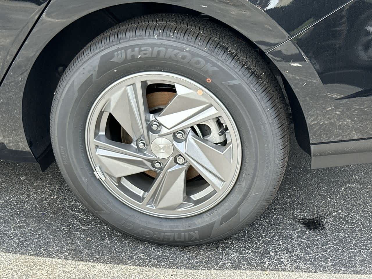 2025 Hyundai Elantra SE photo 10