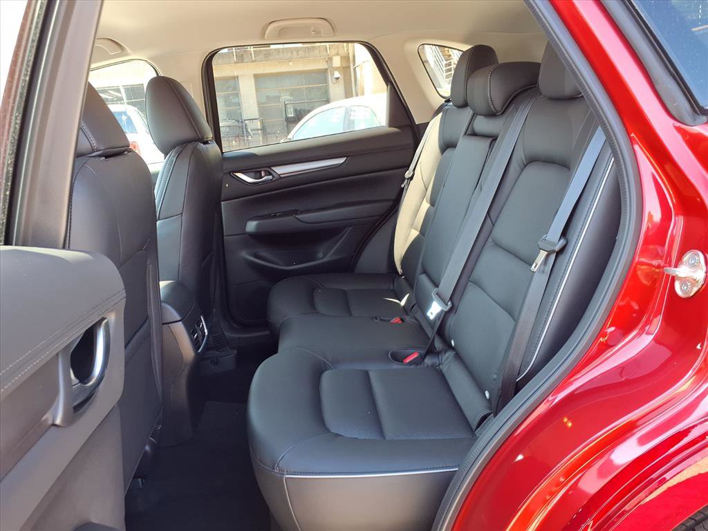 2025 Mazda CX-5 2.5 Select photo 17