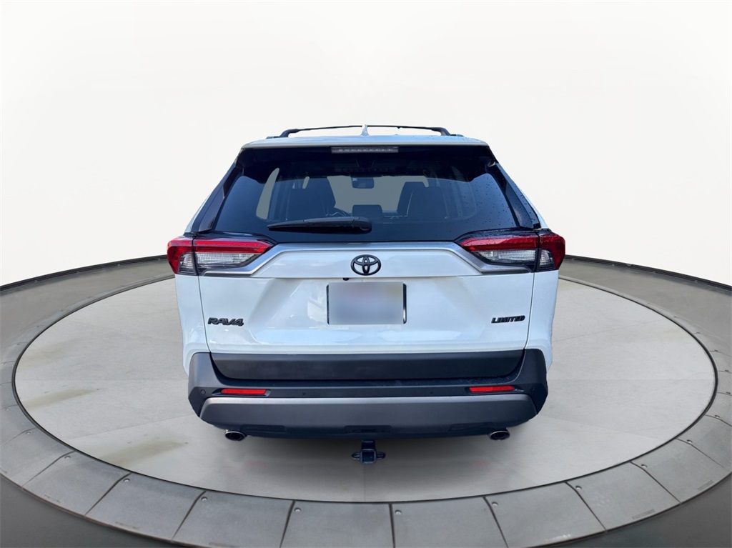2019 Toyota RAV4 Limited photo 4