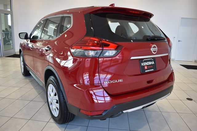 2017 Nissan Rogue S photo 6