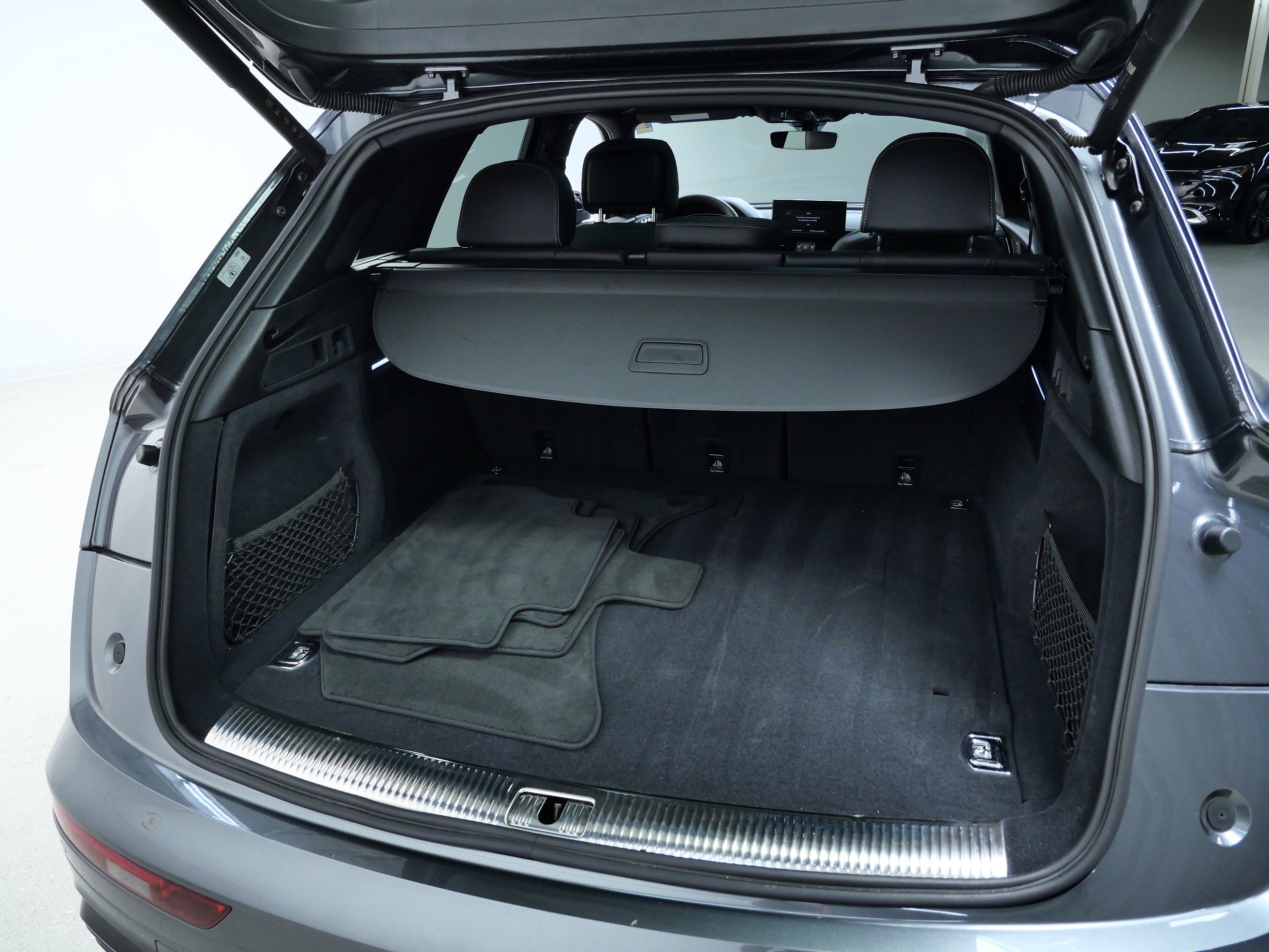 2025 Audi Q5 S line Premium Plus photo 5