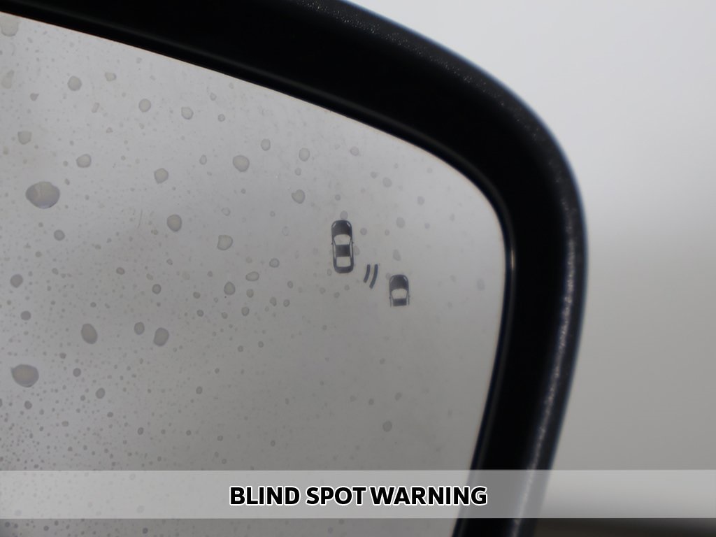 2020 Ford Escape SE photo 2