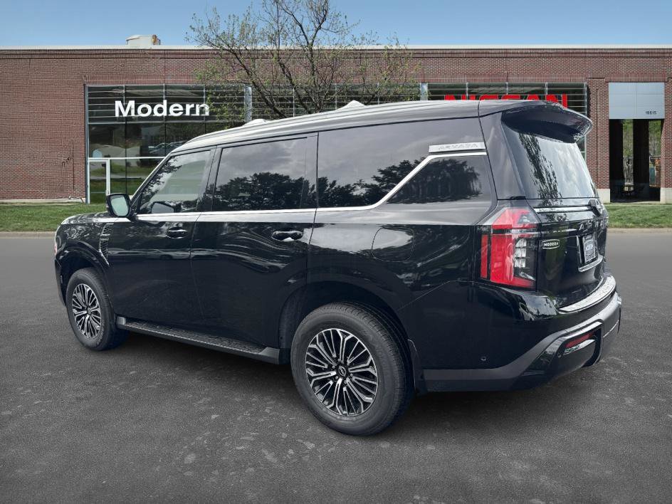2025 Nissan Armada SL photo 2