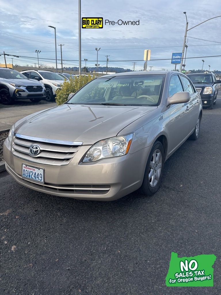 2006 Toyota Avalon XL's photo