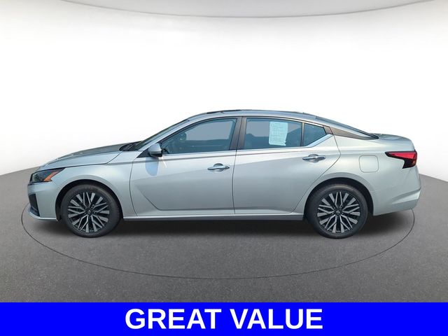 2023 Nissan Altima 2.5 SV photo 4