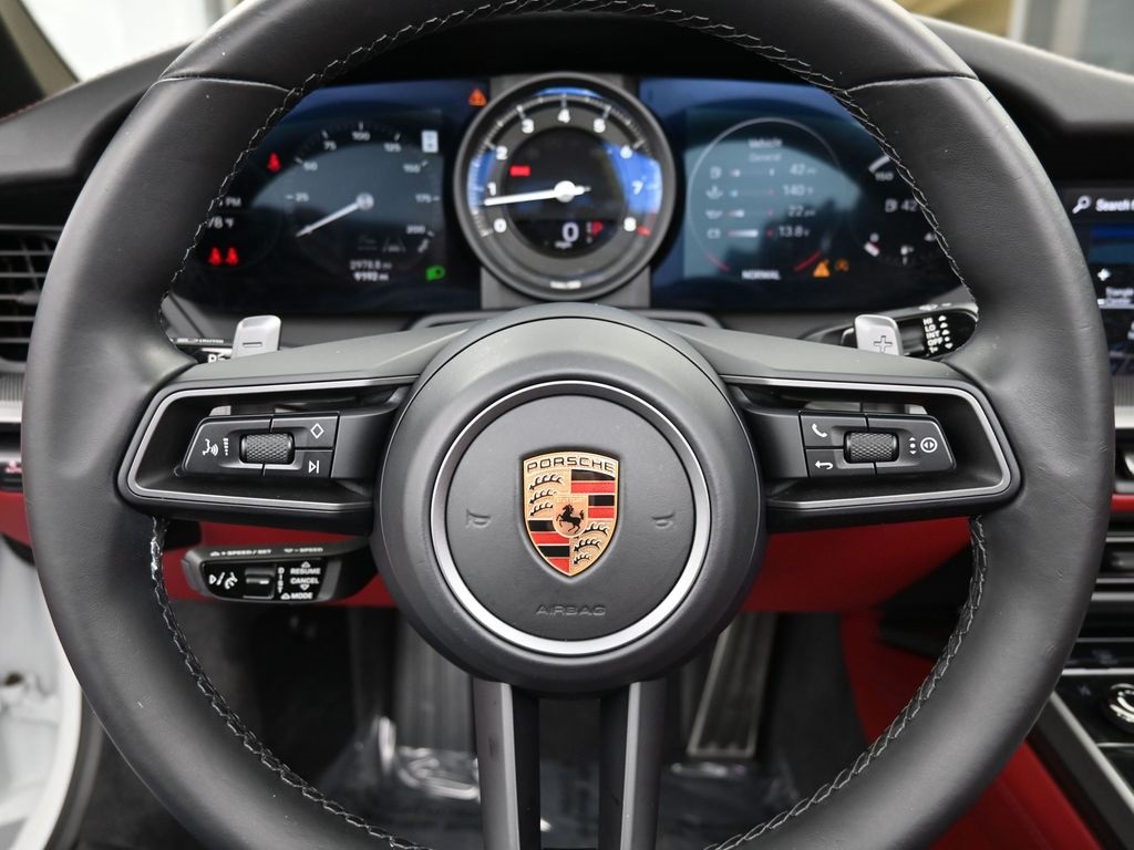 2024 Porsche 911 4S photo 24
